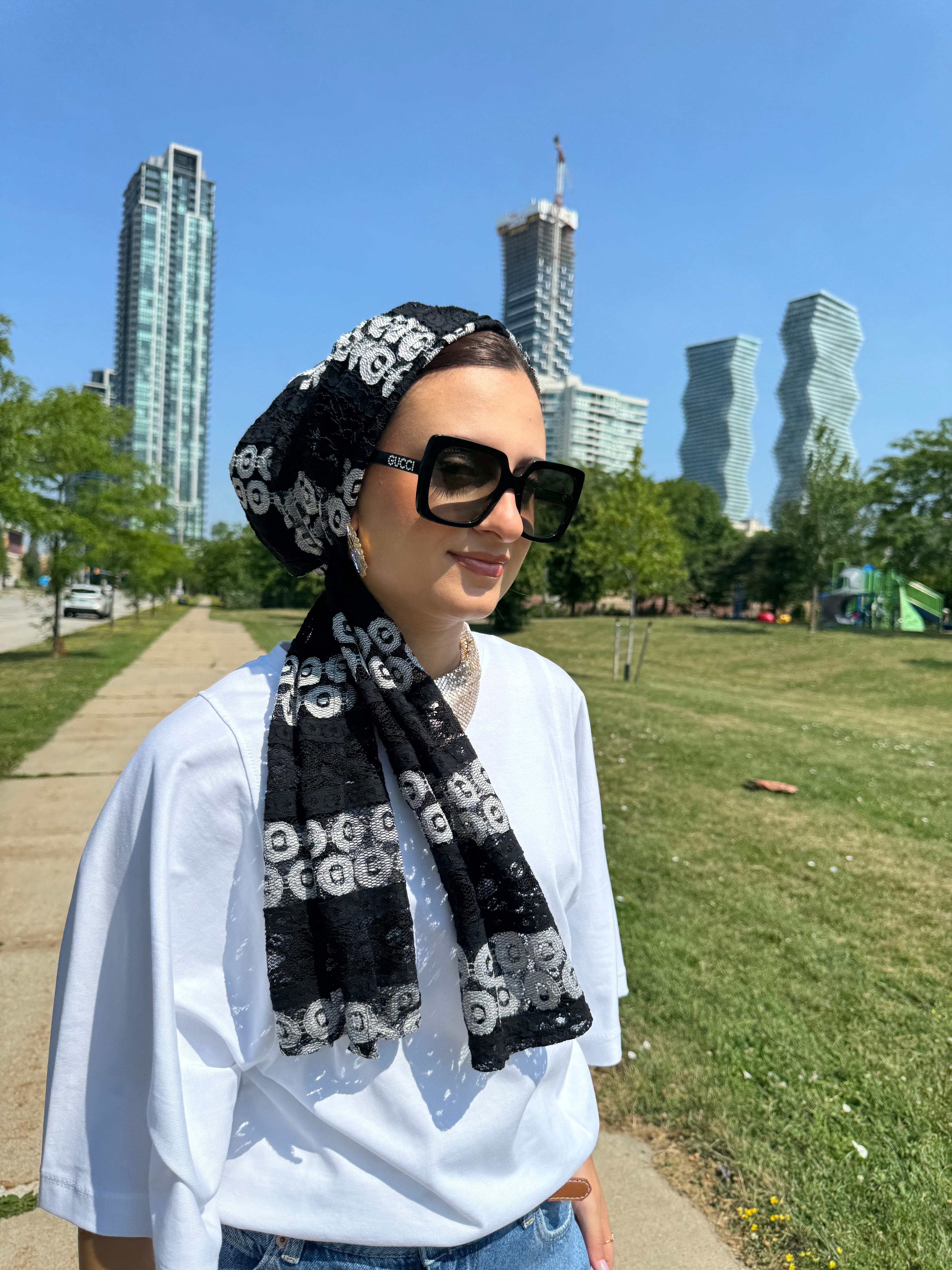 Beanie Wrap Lace - Black and White - Turban Couture