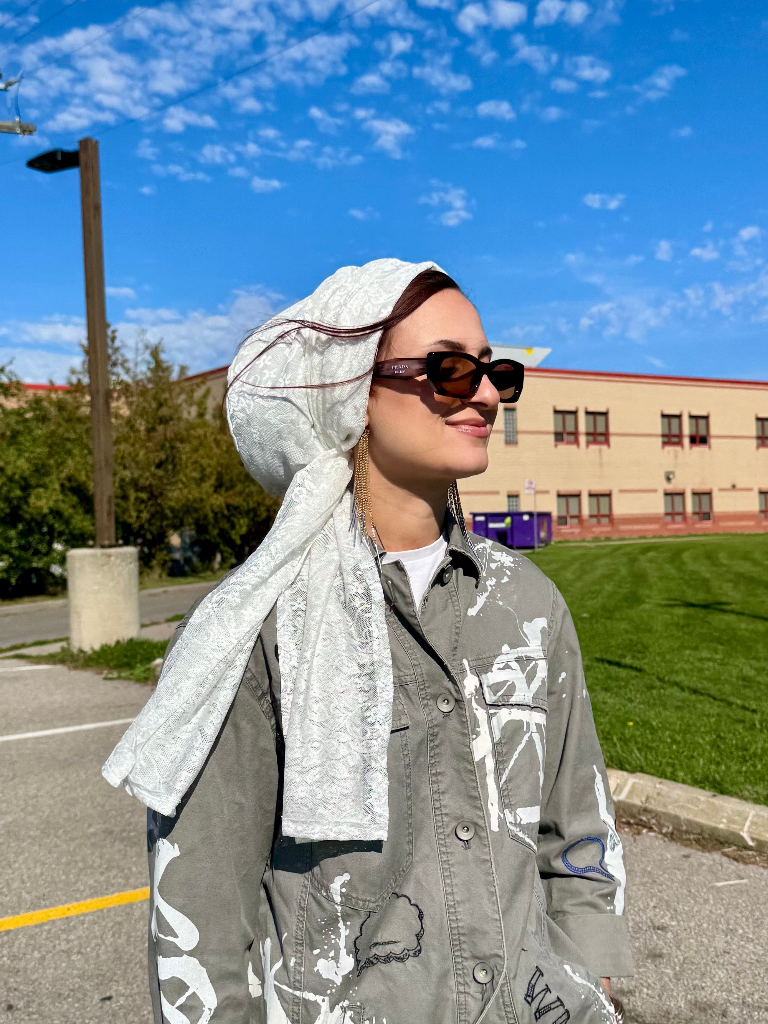 Beanie Wrap Soft Light Lace - White