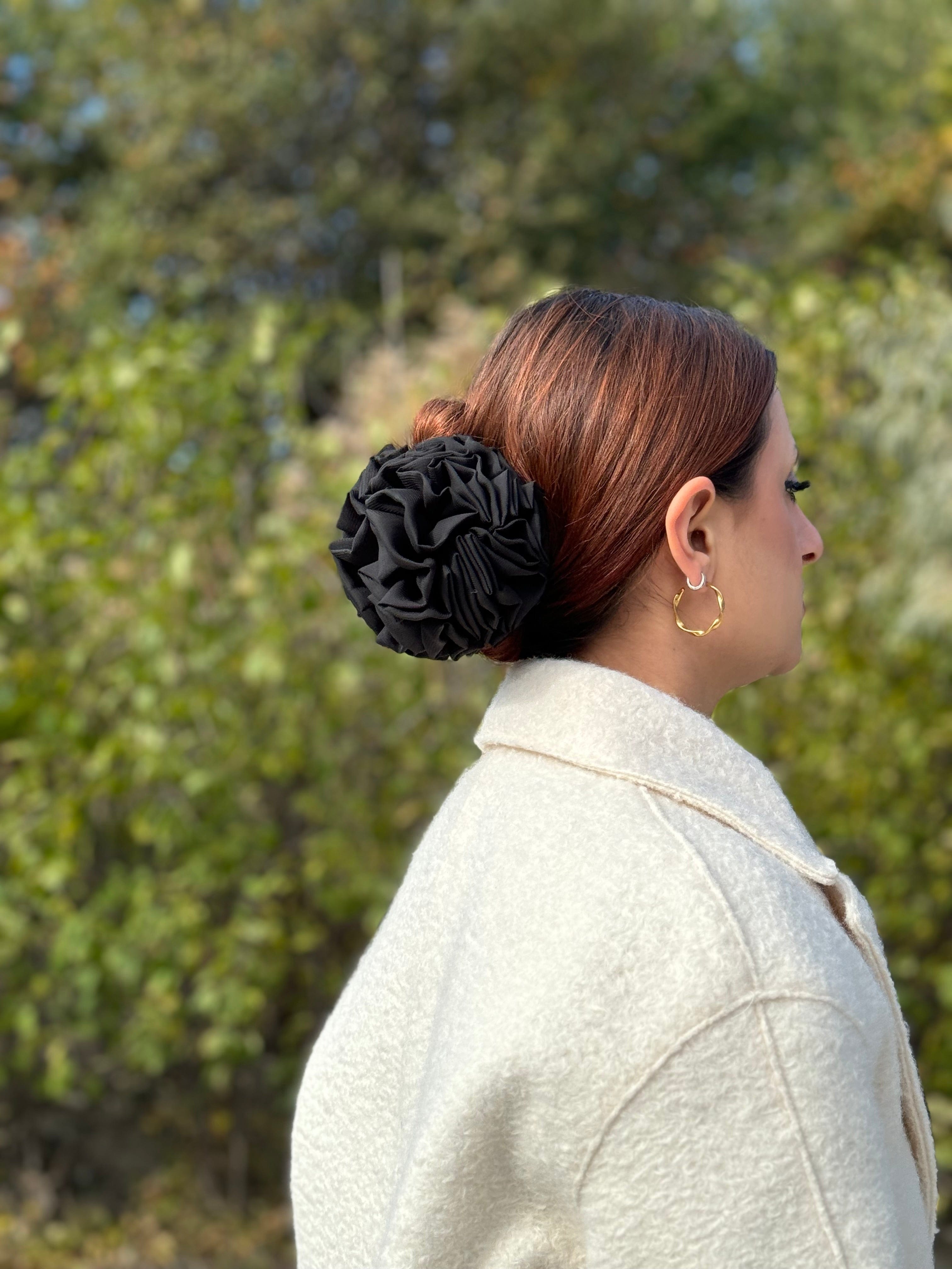 Volumizing Scrunchie Hair Clip - Medium Size - Black - Turban Couture