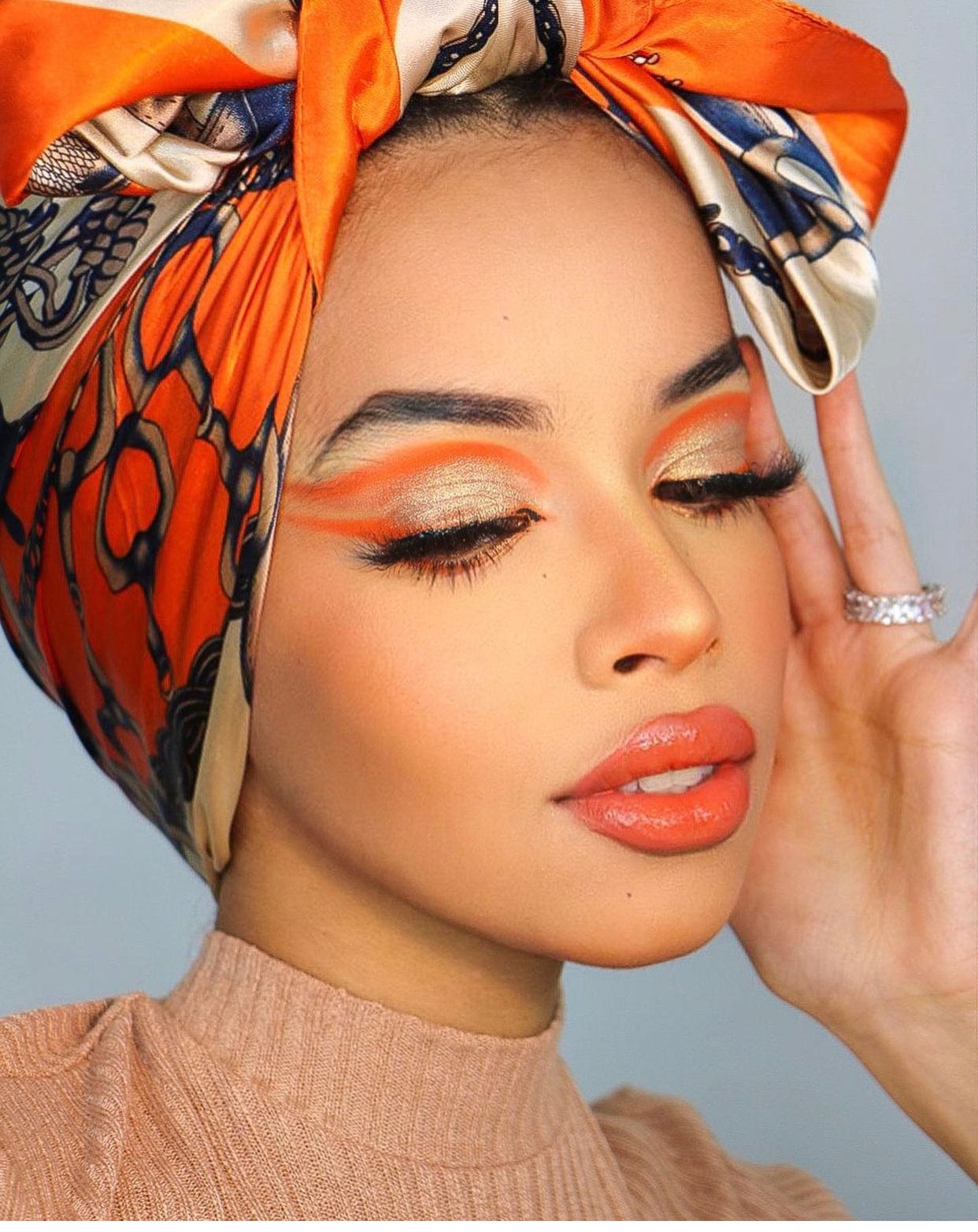 Satin square scarf - Chain orange - Turban Couture