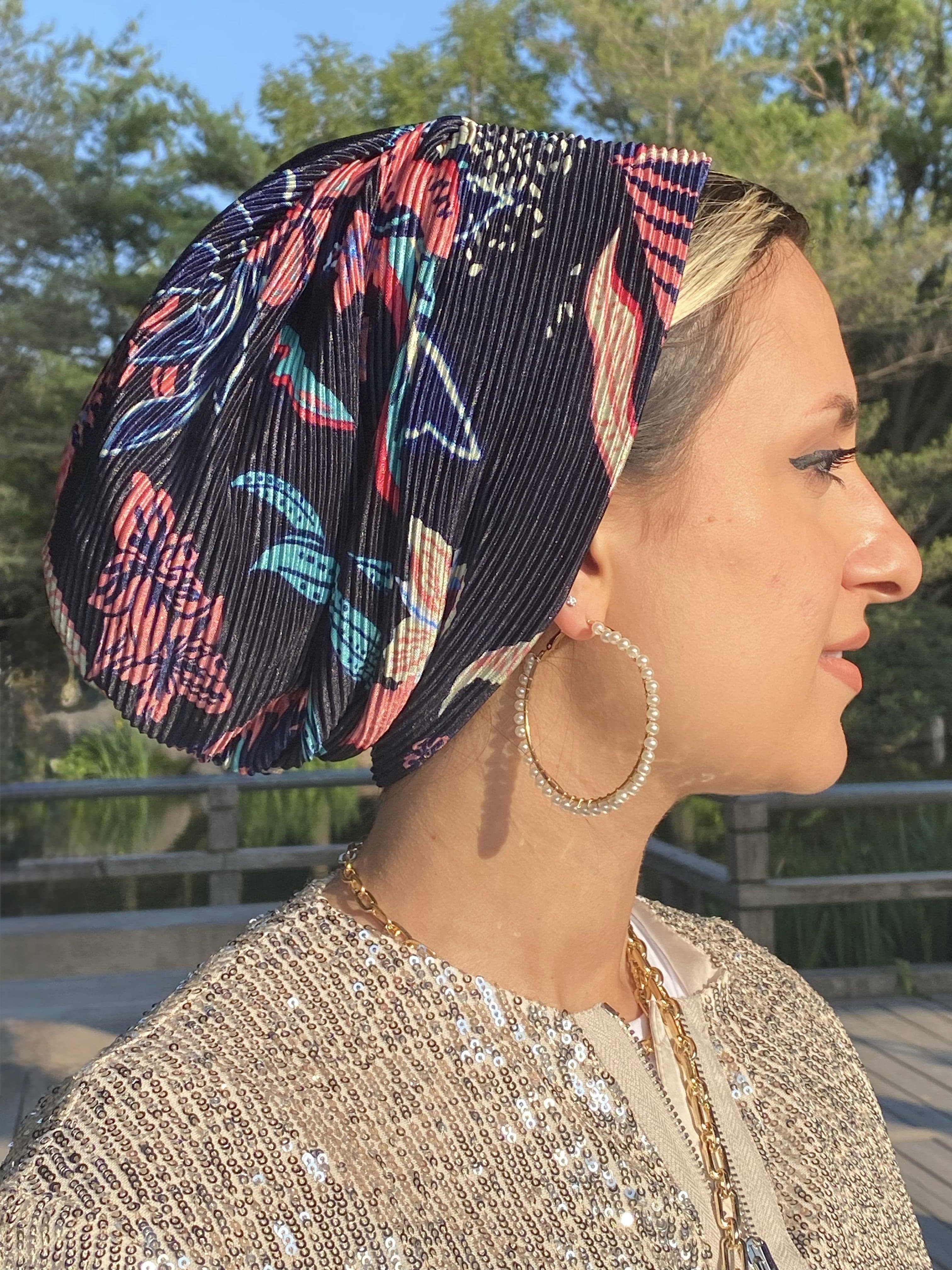 Beanie Pleated - Navy Floral