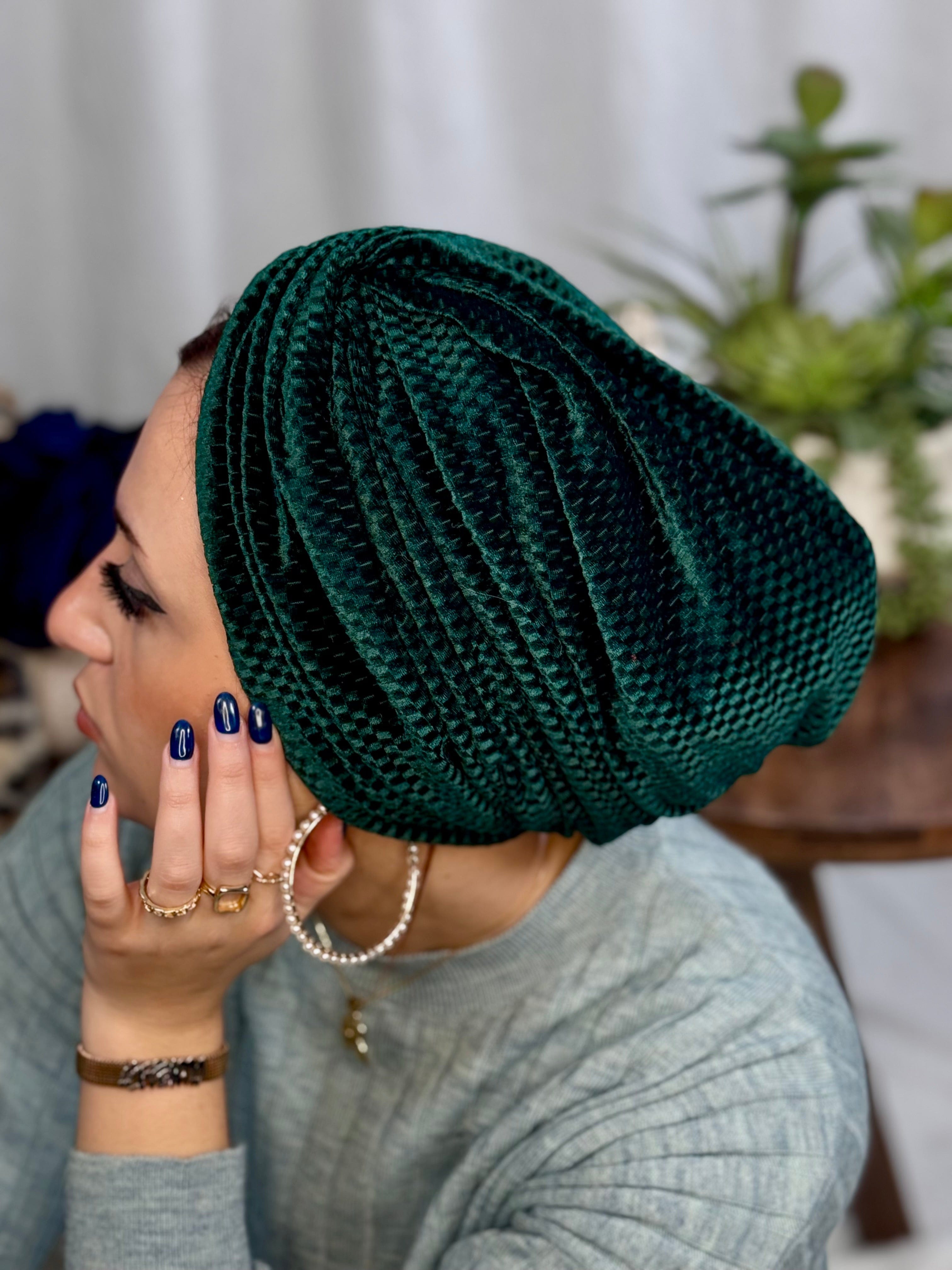 Beanie Velvet Cross Front - Green