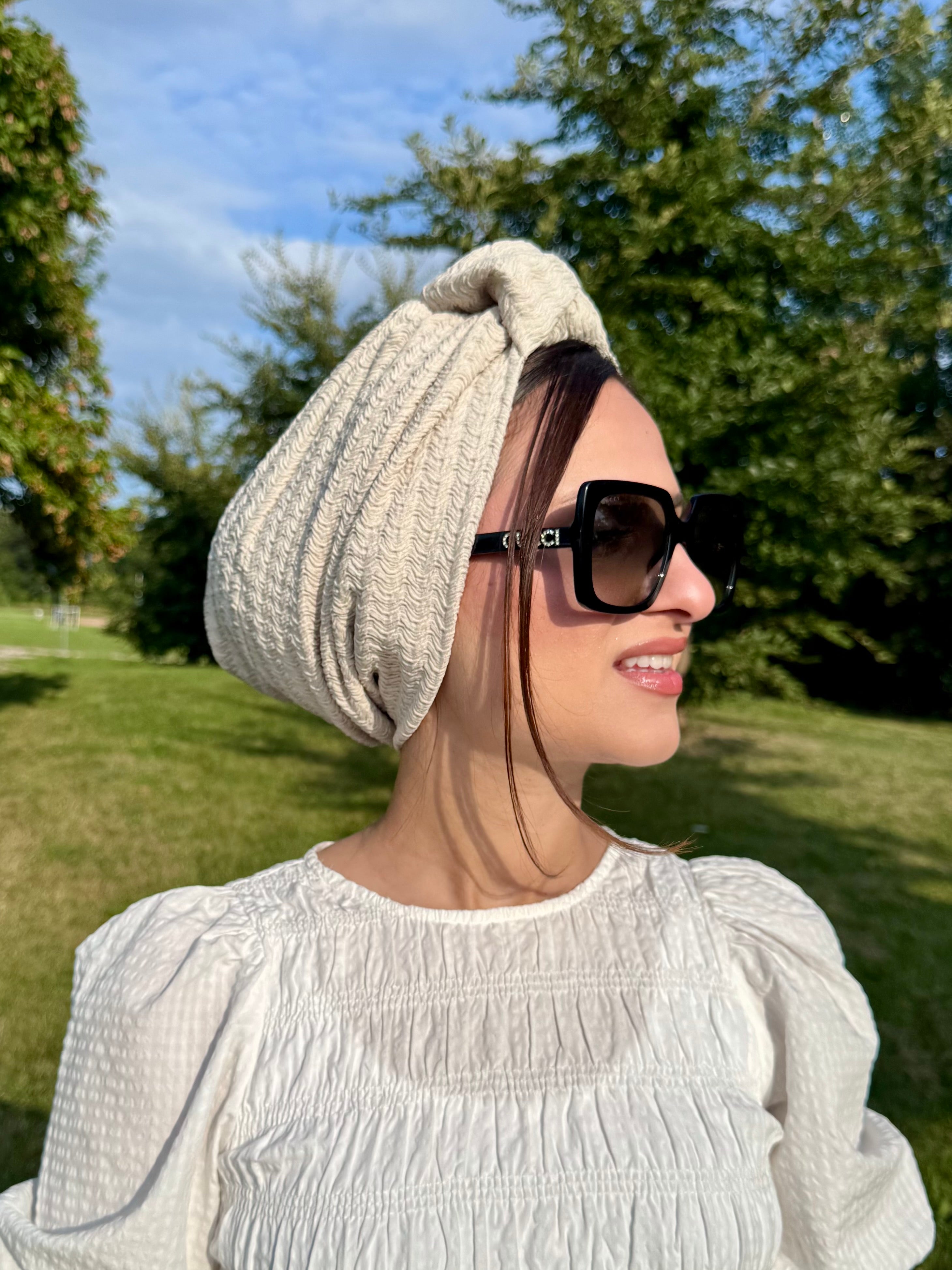 Beanie knot - Almond