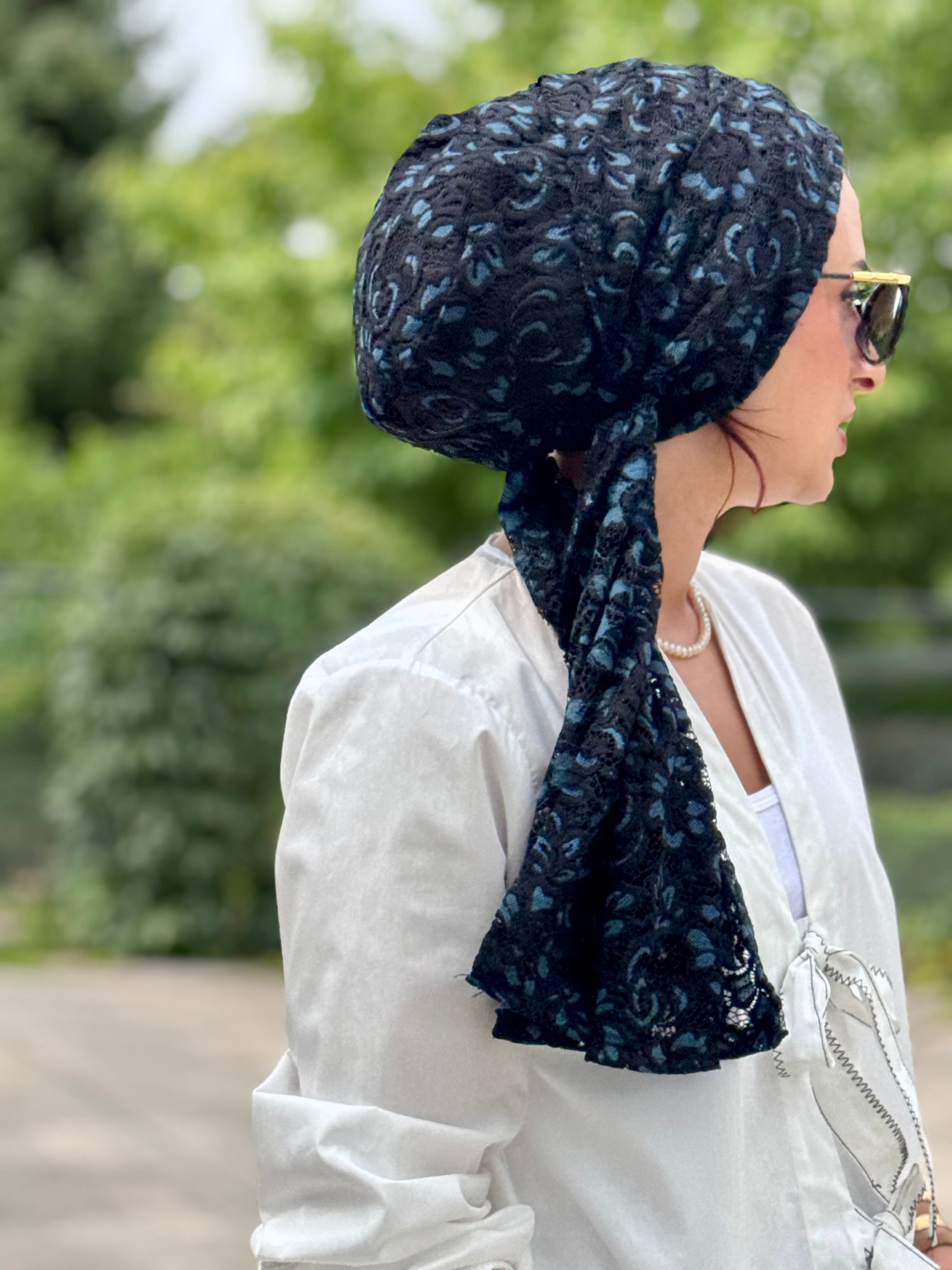 Beanie Wrap Lace - Black and Blue