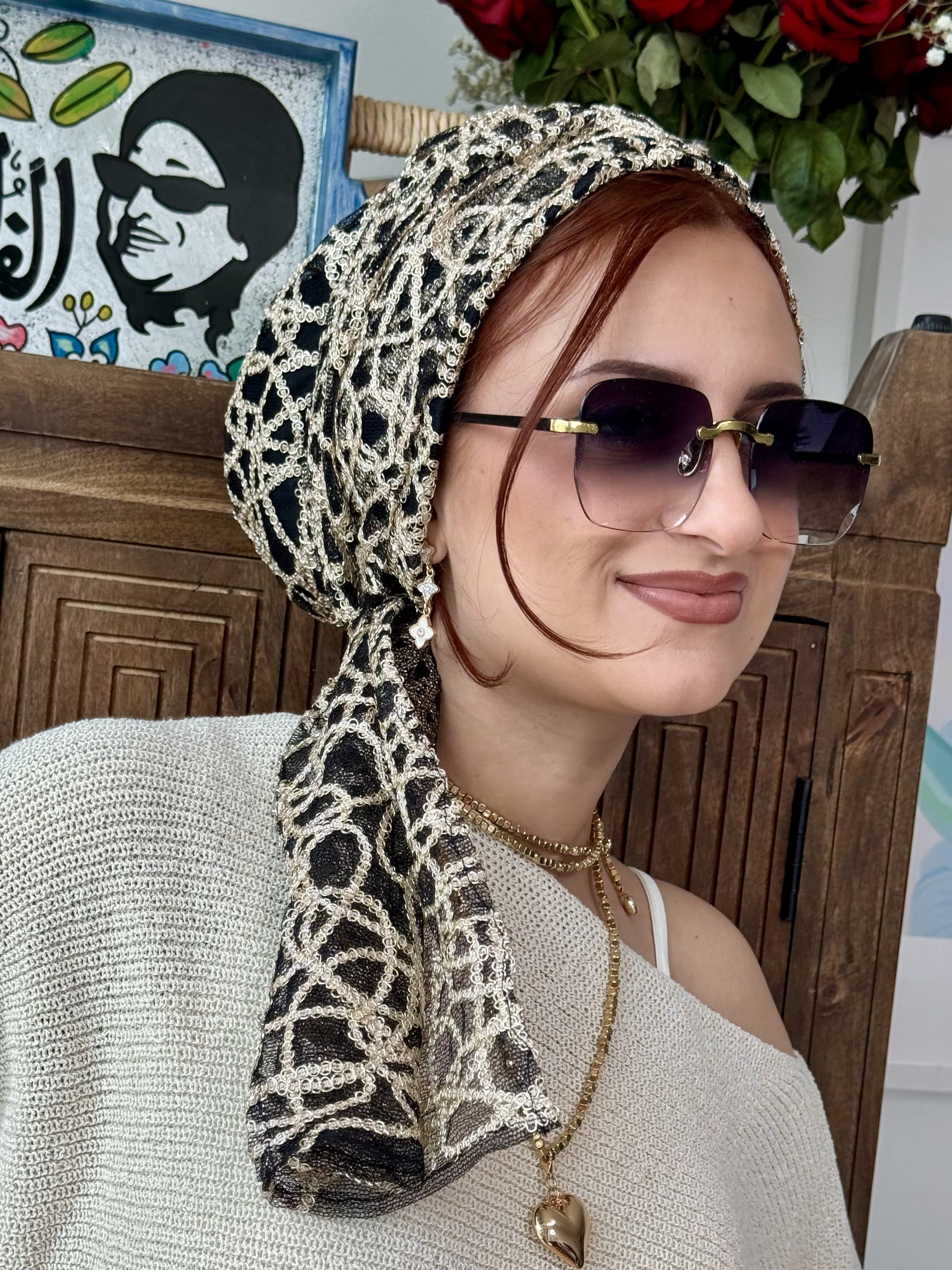 Beanie Wrap Lace Sequins - Black Gold (short straps)