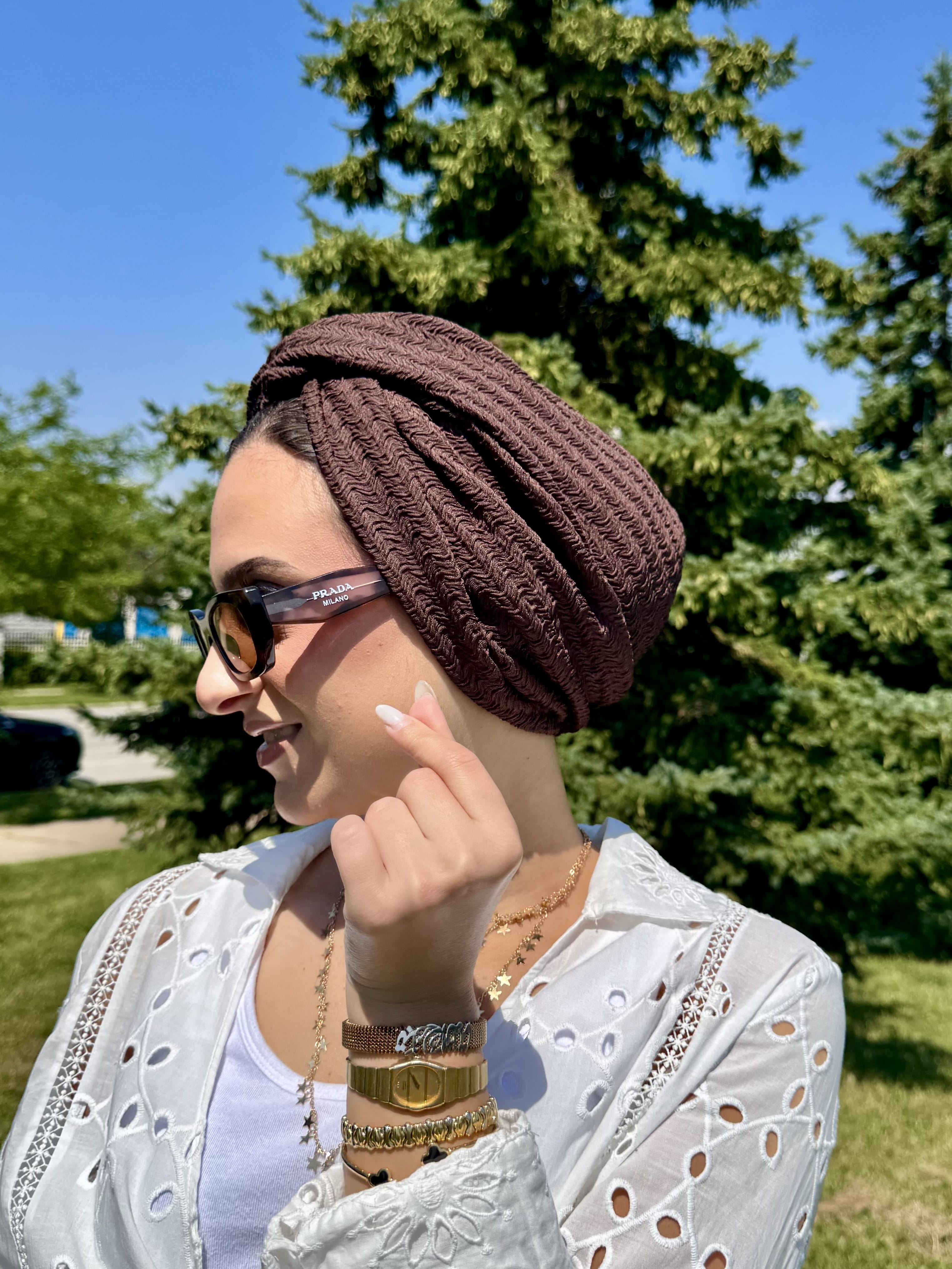 Beanie Twist Cross - Chocolate