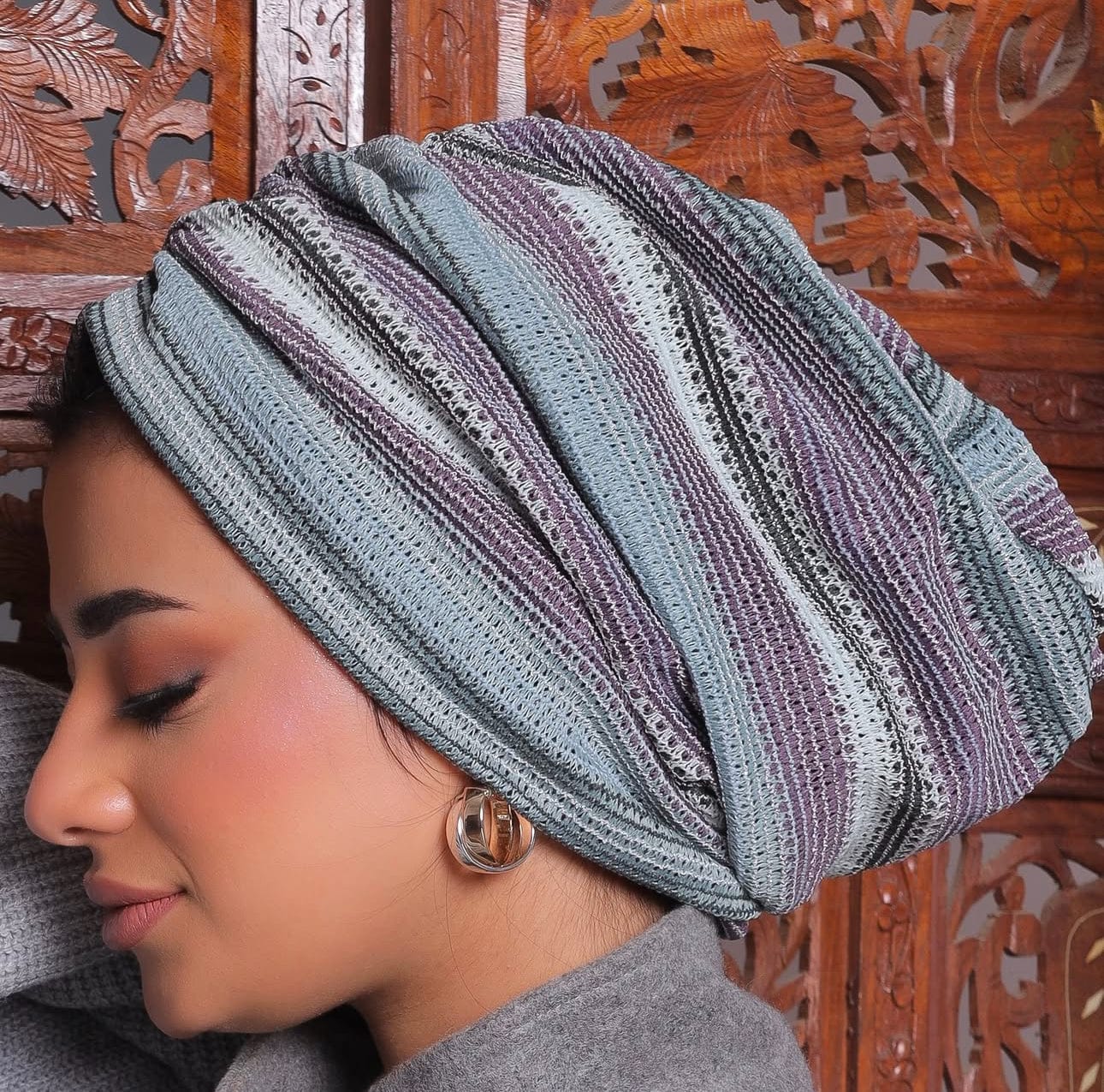 Beanie Knit - shimmer Grey and Purple