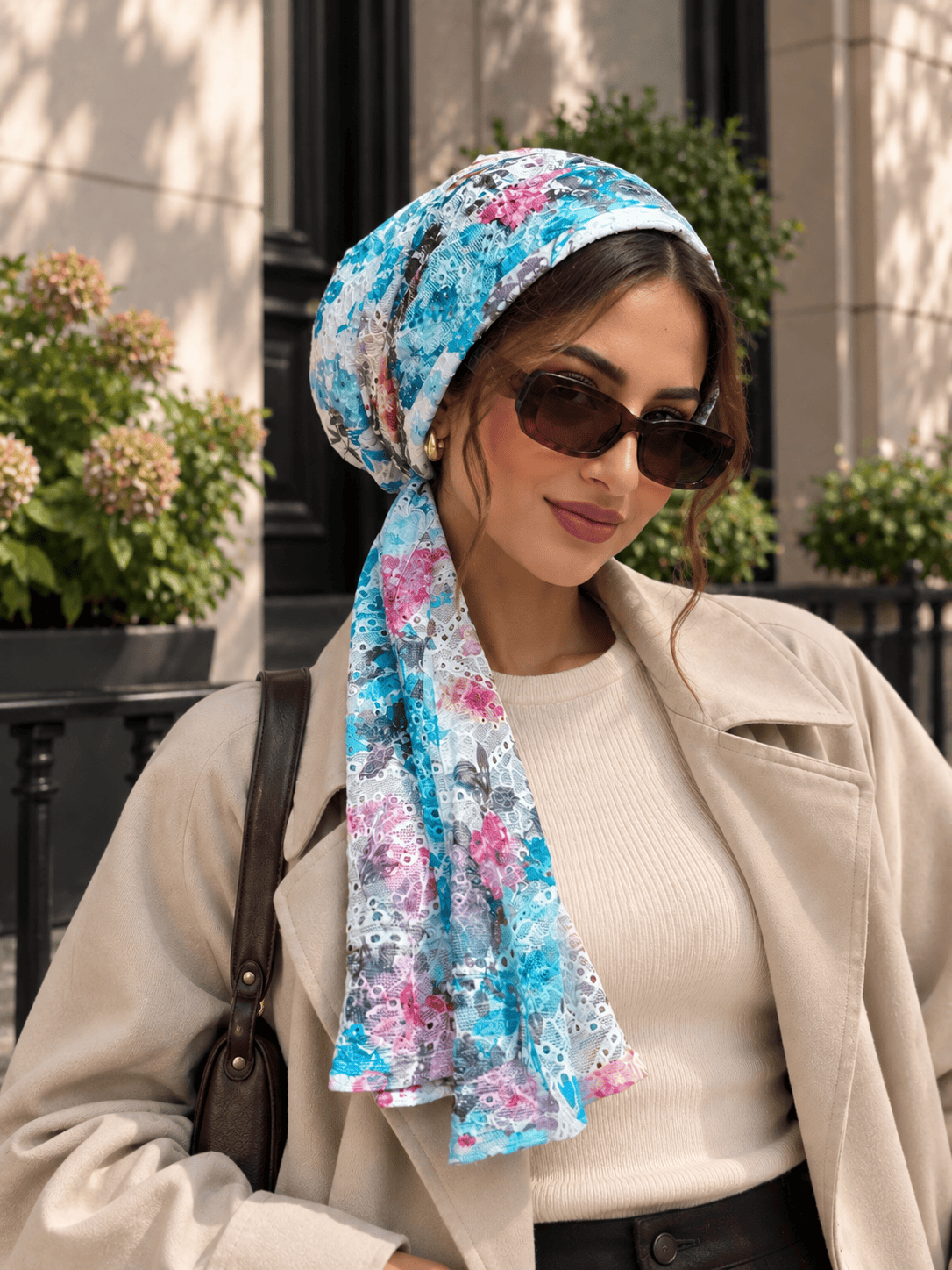 Beanie Wrap Lace - Blue Petals