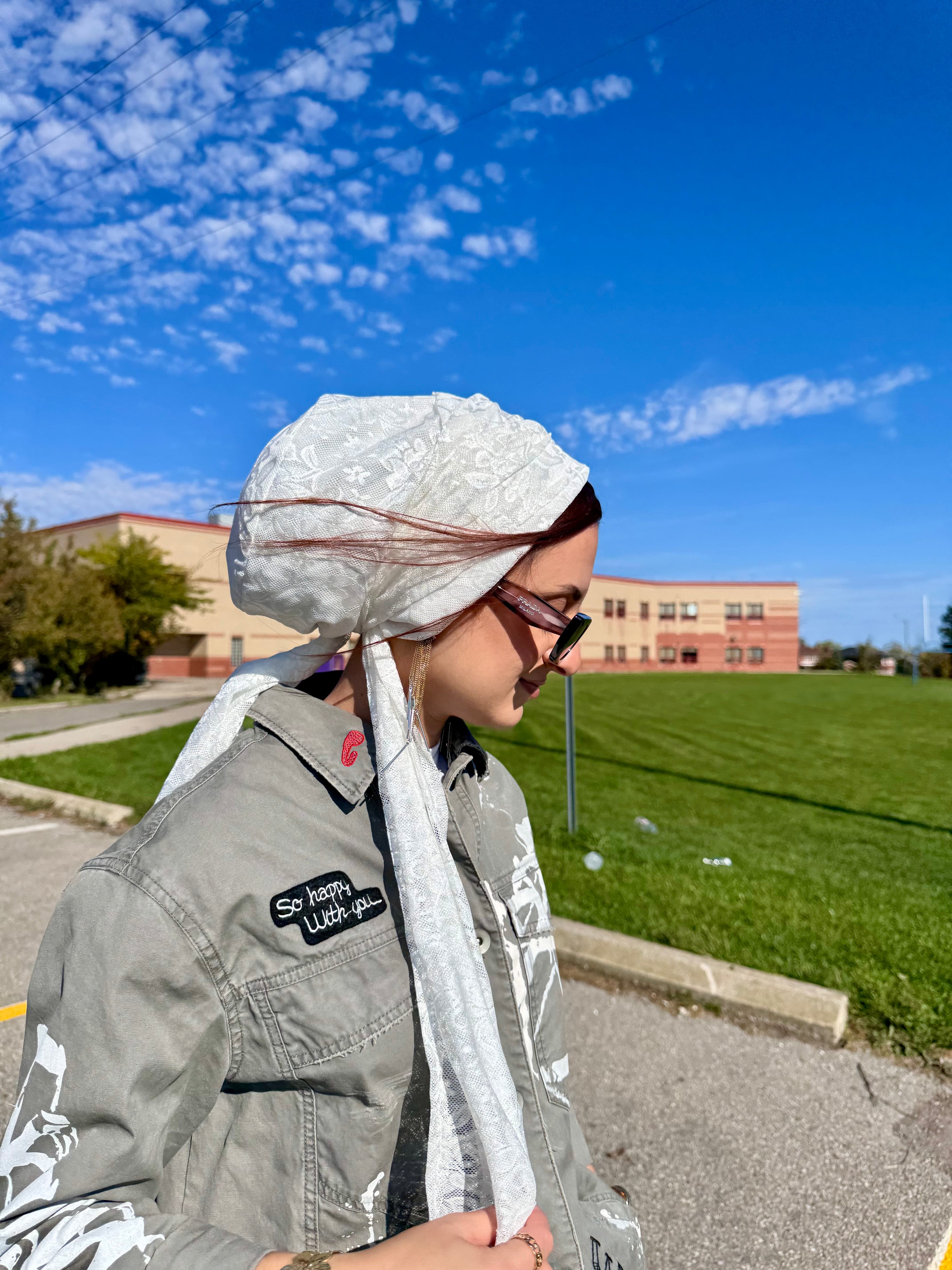 Beanie Wrap Soft Light Lace - White