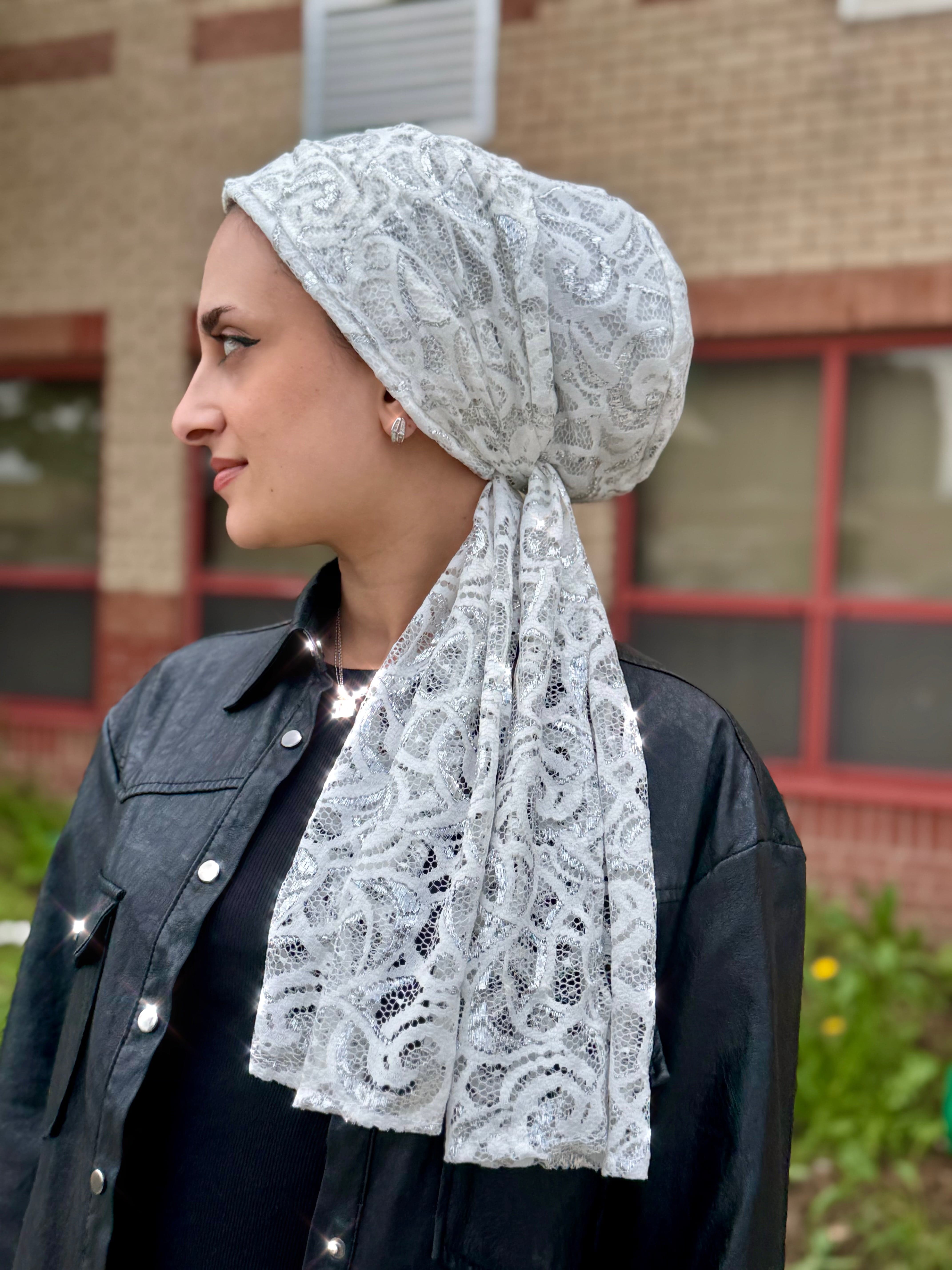 Beanie Wrap Lace - Silver Off White