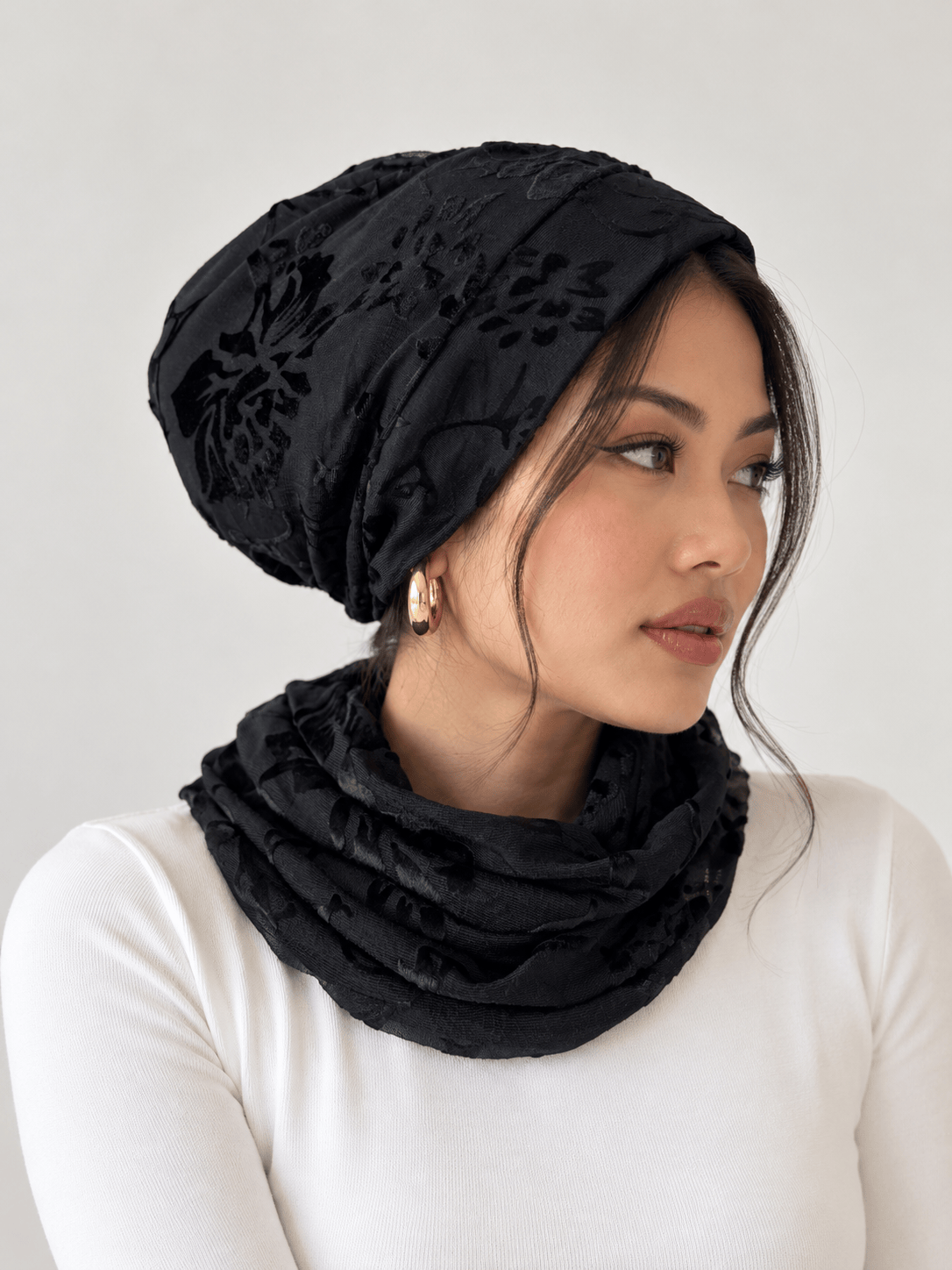 Two-Piece Velvet Tulle Beanie - Black