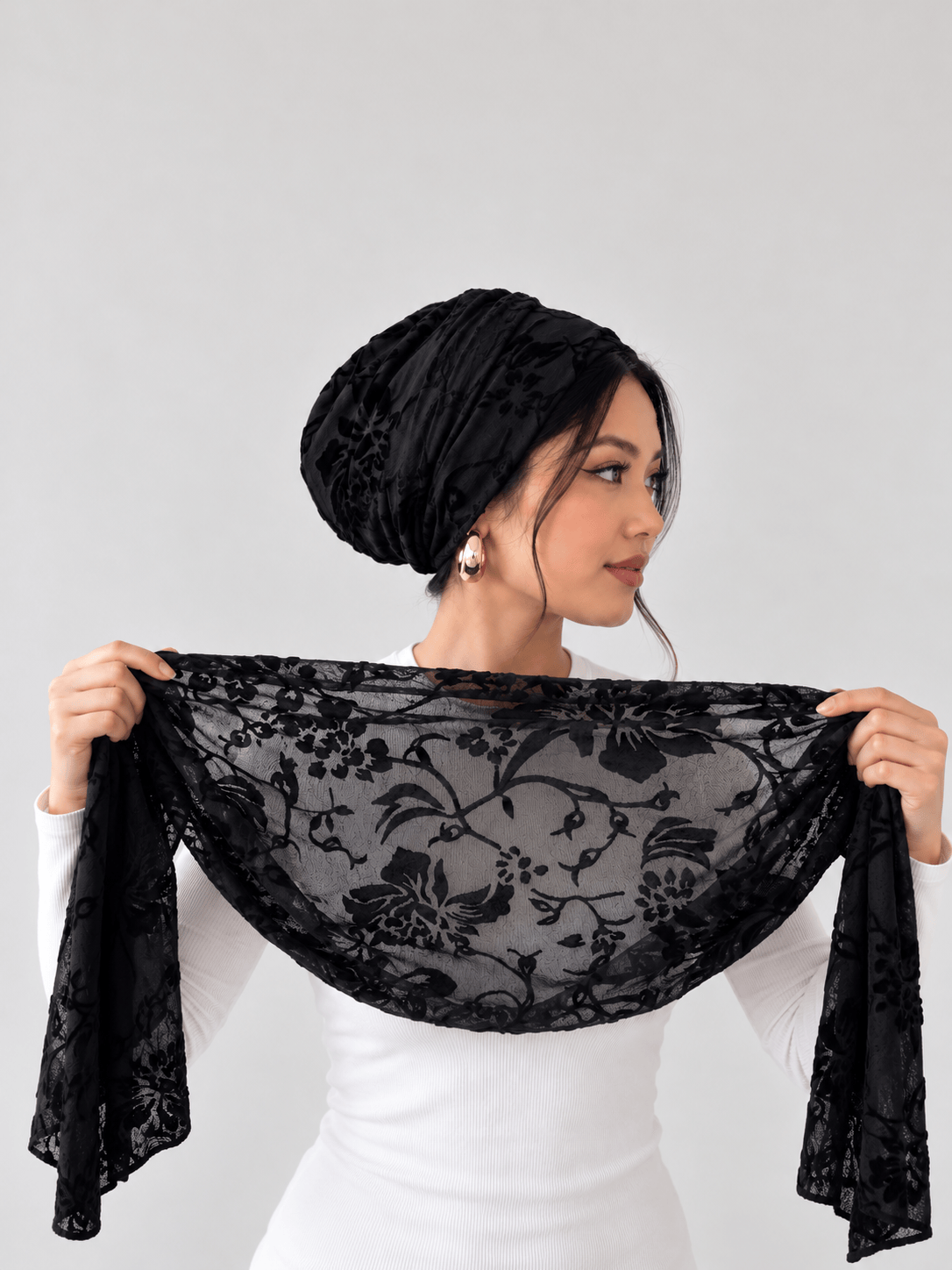 Two-Piece Velvet Tulle Beanie - Black
