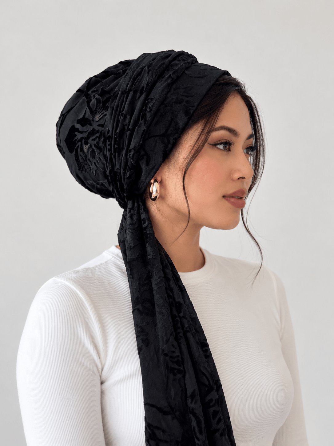 Two-Piece Velvet Tulle Beanie - Black