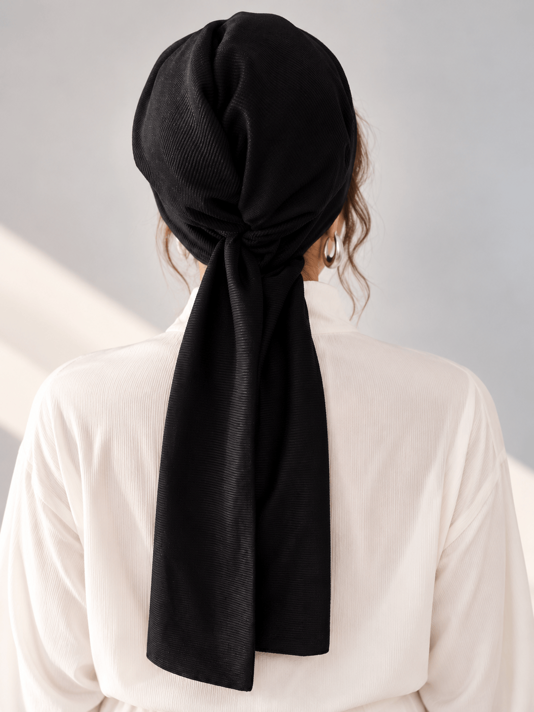 Beanie Wrap Ribbed Jersey - Black