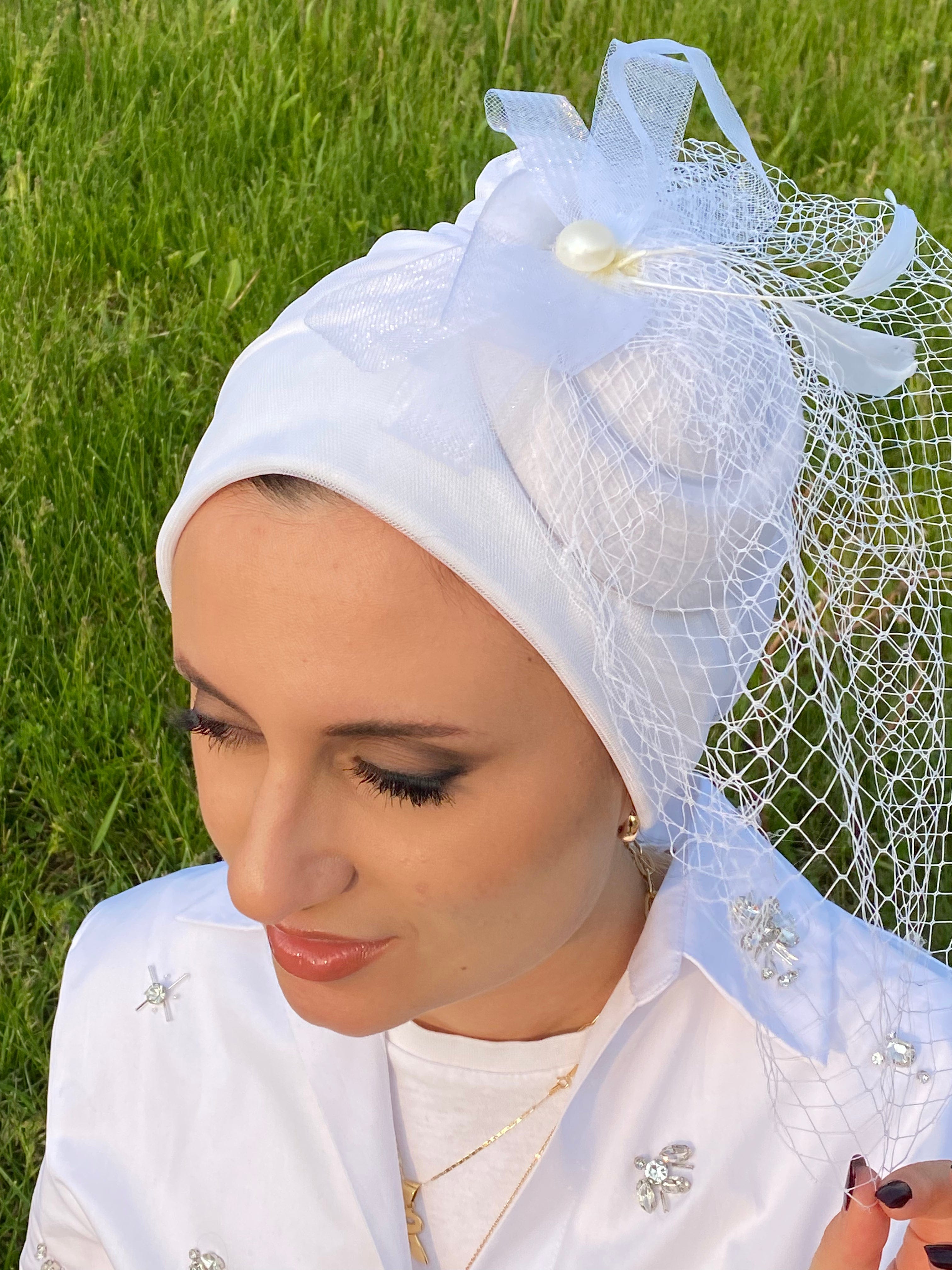 Beanie Tulle Pillbox - White