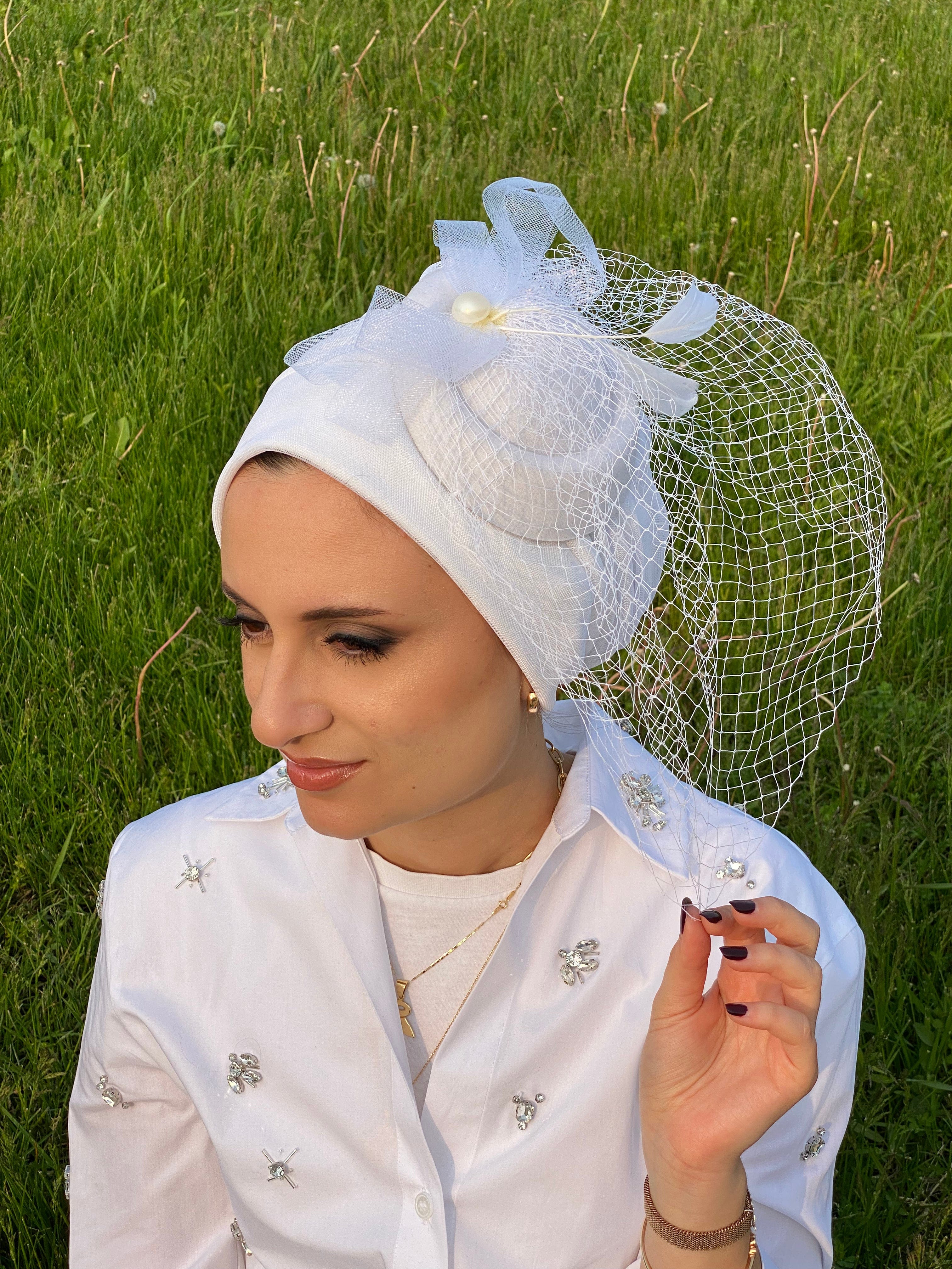 Beanie Tulle Pillbox - White